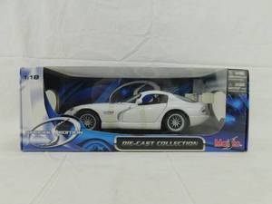 lot 60 image: 2005 Maisto Dodge Viper GT2 Die Cast Special Edition