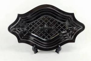 lot 88 image: Large Mid Century Atlantic Mold Ash Tray