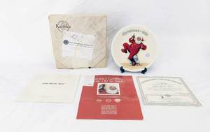 lot 92 image: Vintage 1989 Numbered Norman Rockwell Jolly Old St Nick Holding a PEPSI COLA Collector Plate by  Edwin M Knowles Fine China