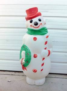 lot 4 image: Vintage Snowman Blow Mold
