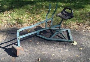 lot 11 image: Vintage Ride-On Crane Sand Excavator Digger Outdoor Scooper