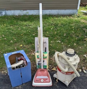lot 49 image: Vintage WetDry Shop Vac & Eureka HP Vacuum