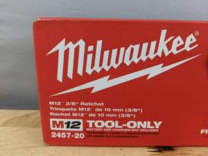 lot 33A image: Brand New Milwaukee M12 12V Lithium-Ion Cordless 38 inch Ratchet
