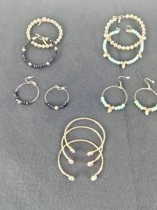 lot 388 image: 2 Pairs of Beaded Hoop Earrings with Matching Bracelets and 3 Multi-Colored Open Bangles