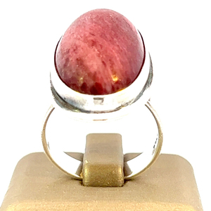 lot 23 image: Large Sterling Silver Ring, Set With Red Aventurine. Size 6.5 - 6.75.
