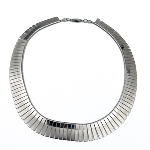 lot 108 image: Cleopatra Design, Graduated Stainless Steel Collar Necklace.