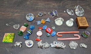 lot 14 image: Collection Of Dcor