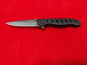 lot 27 image: Gerber Pocket Knife