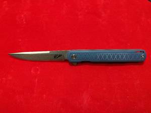 lot 32 image: EF Pocket Knife