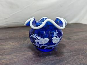 lot 83 image: Hand-Painted Vase By The Fenton Art Glass Company
