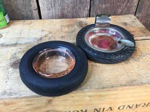 lot 8 image: 2 Antique Tire Ashtrays