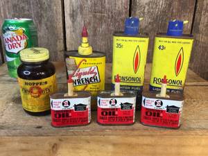 lot 19 image: Vintage Oil - Ronson - Hoppes FluidsTins