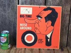 lot 47 image: Vintage Richard Nixon Big Time Nose Around Skill Game