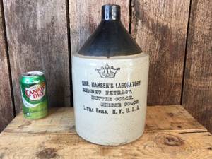 lot 85 image: Antique 1 Gallon CROWN Pottery Advertiser Jug