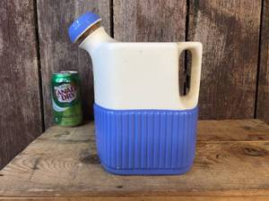 lot 91 image: Vintage Universal Potteries BlueWhite Refrigerator Pitcher