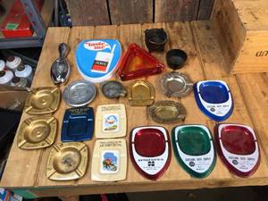 lot 120 image: Vintage Ash Tray Collection