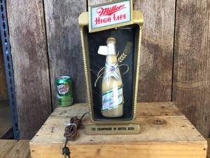 lot 123 image: Vintage Miller High Life Beer Light