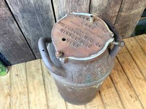 lot 149 image: Antique Whitesell MFG Co. Carbonating Tank