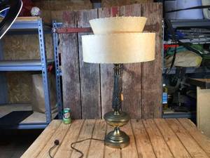 lot 163 image: Vintage Mid-Century Brass Lamp - 2 Tier Shade