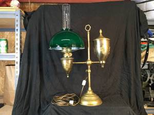 lot 165 image: Antique B&H Bradley & Hubbard Student Lamp