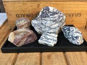 lot 183 image: Agate - Jasper - Mineral Specimens