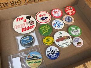 lot 197 image: Vintage Snowmobile - Beer - Auto - Misc Pinback Buttons