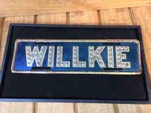 lot 201 image: Vintage Willkie Political License Plate