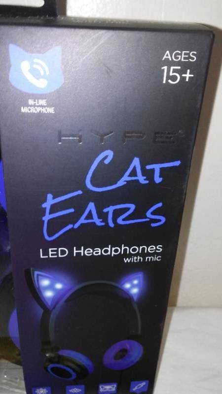 lot 715 image: HYPE Cat Ear LED Headphones with Mic in Blue