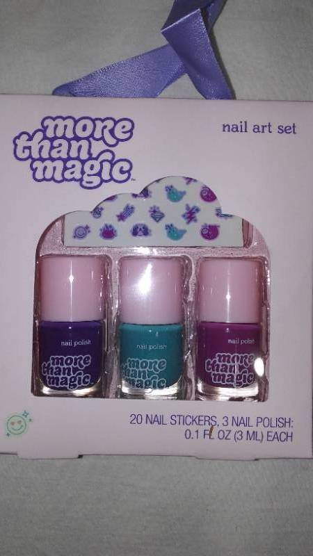 lot 717 image: Colorful Nail Polish Set and LED  Finger Lights.