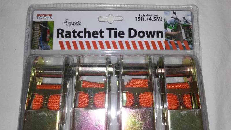 lot 735 image: 4 Pack 15 Ratchet Tie-Down Set