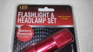 lot 515 image: Flashlight and Headlamp Combination Set