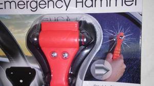 lot 513 image: Emergency Hammer  must-have tool inside your car