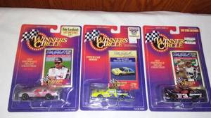 lot 644 image: NASCAR Dale Earnhardt Winners Circle 164 (3)