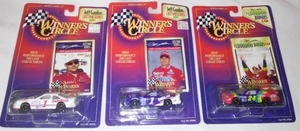 lot 775 image: NASCAR Jeff Gordon Winners Circle, 164 (3)