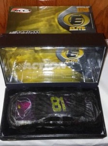 lot 827 image: NASCAR Dale Earnhardt   Jr. No. 81, TACO BELL, 2004 Monte.
