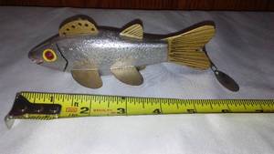 lot 958 image: Spear Fishing Decoy Tim Moening 09.
