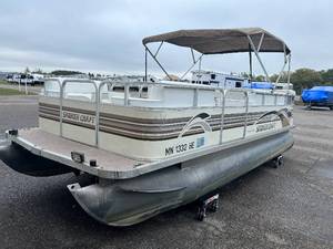 1997 Smoker Craft 20 Pontoon with 40HP Evinrude NO RESERVE