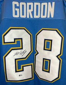 lot 15 image: Melvin Gordon Signed Jersey with Beckett Certification, size XL San Diego Chargers Football Autograph