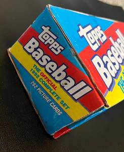 lot 65 image: 1992 Topps Baseball Complete Card Set