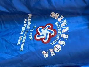 lot 75 image: Vintage Minnesota Baseball Windbreaker size Medium  - Minnesota Bicentennial Baseball Tournament 1776-1976 Arlington Minnesota Retro