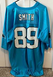 lot 78 image: Carolina Panthers Steve Smith Jersey - Size XL NFL Football Players Inc. Brand
