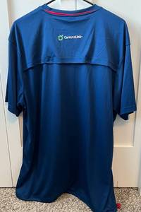 lot 77 image: Minnesota Twins Baseball Quarter Zip Shirt - Size XL, good condition