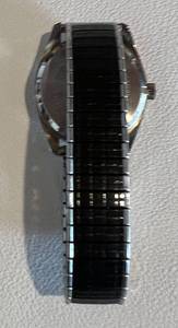 lot 104 image: Notre Dame University Commemorative Watch, New in Package