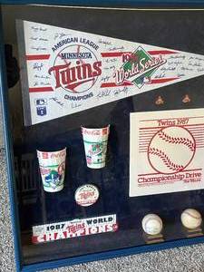 lot 3C image: Minnesota Twins 1987 World Series Custom Shadow Box 41x33