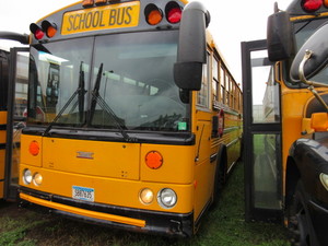 lot 879 image: 2007 THOMAS 72 PASSENGER SCHOOL BUS