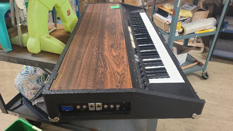 Yamaha Portable Electric Piano Model CP35 BR