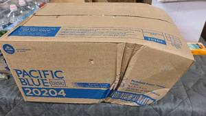 Box of Multifold Paper Towels