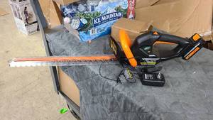Scott Branded Hedge Trimmer with battery and charger