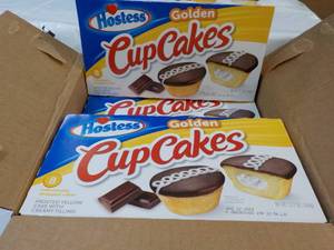 8 cu Box 8 each Hostess Golden Cupc...
