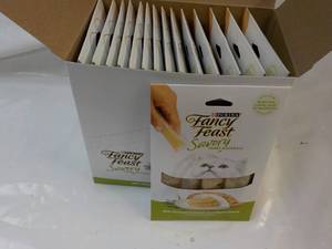 15 ct. Purina Fancy Feast Savory Ca...
